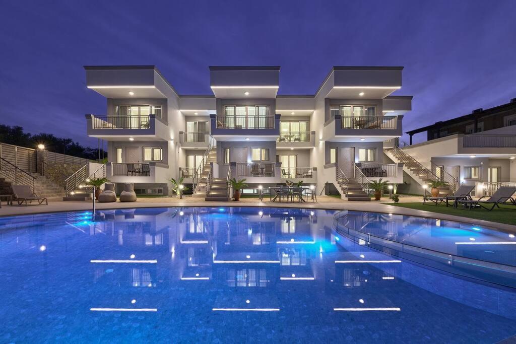 Superior Family Apartment W/Pool Dining Area Stavromenos Exterior photo