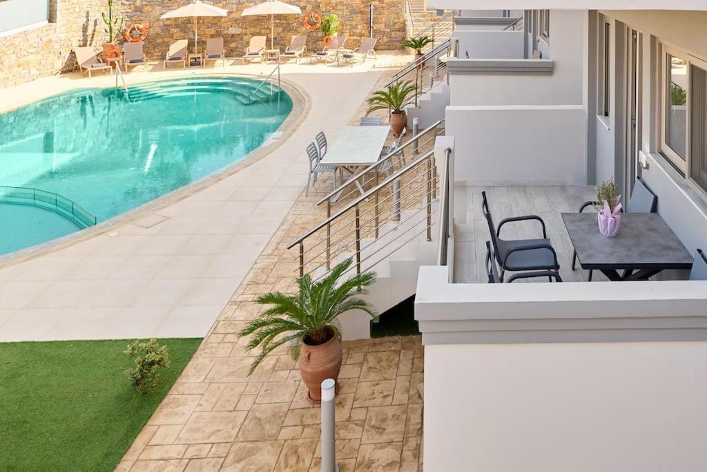 Superior Family Apartment W/Pool Dining Area Stavromenos Exterior photo