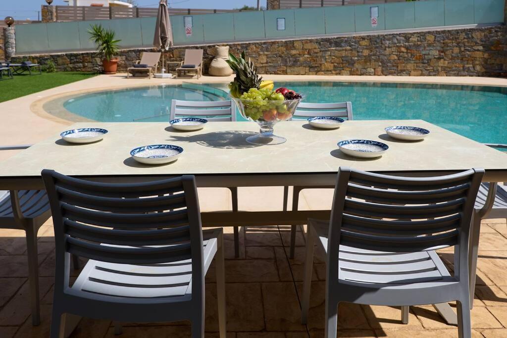 Superior Family Apartment W/Pool Dining Area Stavromenos Exterior photo